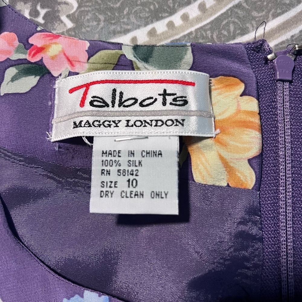 Vintage Talbots lilac floral silk sheath dress size 10 - Picture 6 of 10